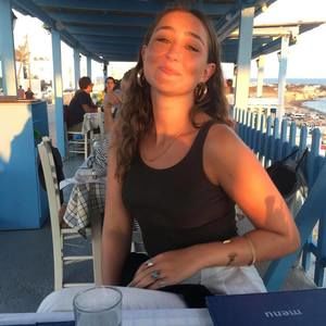 Meet your Posher, Sophia